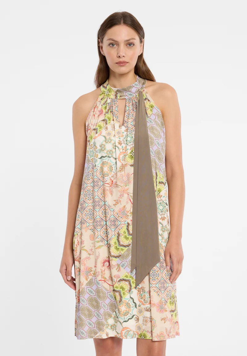 Kleid mit Schal Dorexar