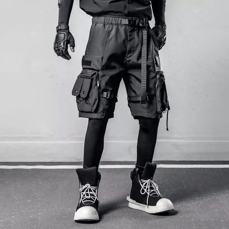 Herren-Cargoshorts mit Schnallenriemen und großer Tasche