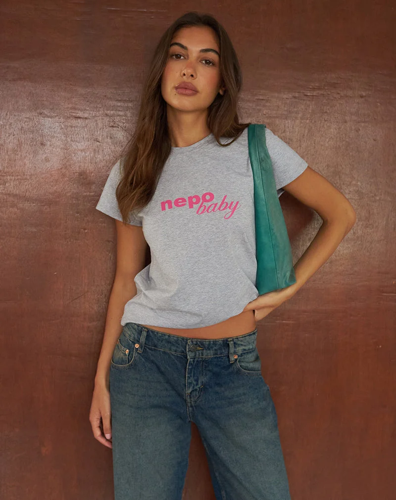 Clio Baggy-T-Shirt in Grau meliert mit „Nepo Baby“-Aufdruck