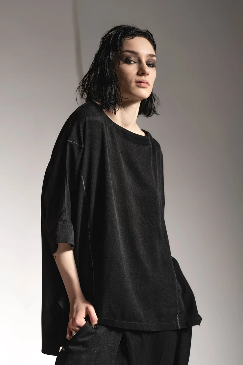 eigensinnig wien | Rosa | Oversize Designer T-Shirt für Damen in Schwarz
