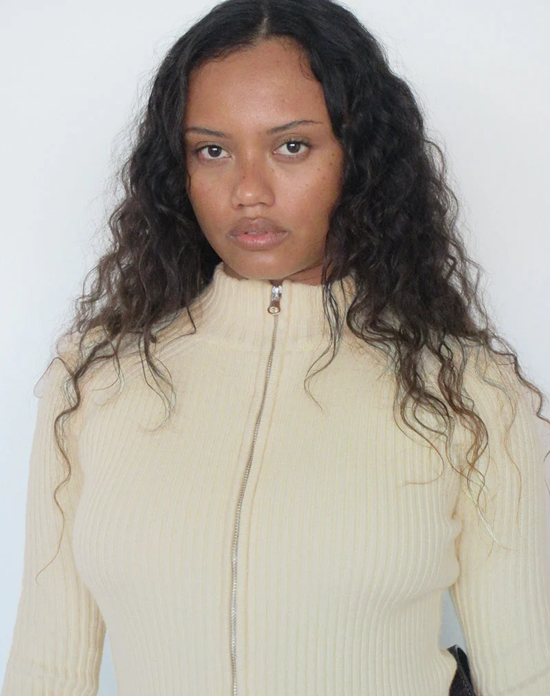Ranala-Pullover mit hohem Kragen aus Strick in Creme