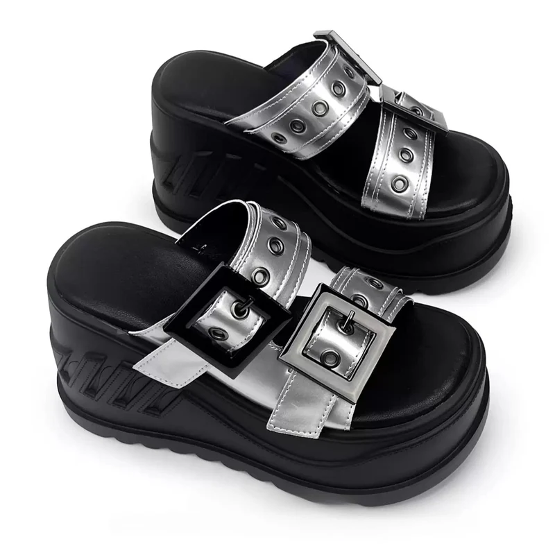 Grunge-Sandalen für Damen, zweifarbig, mit Schnallenriemen und Keilabsatz