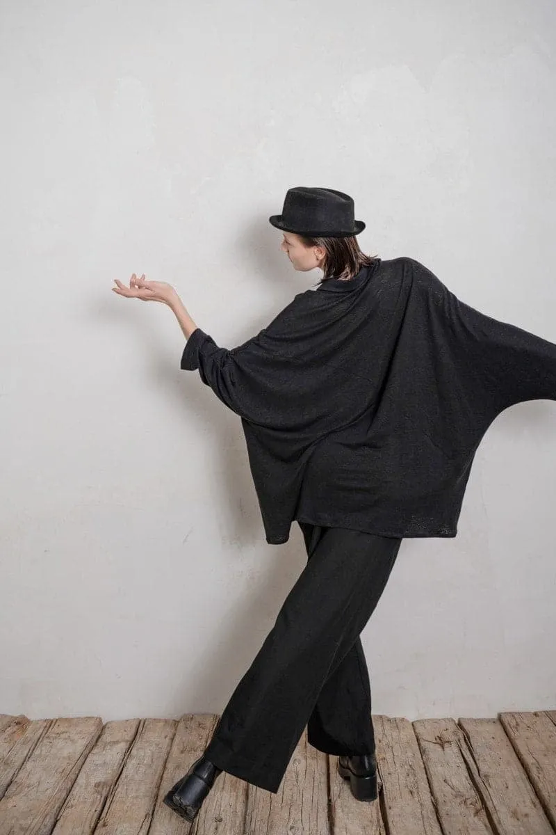 eigensinnig wien | Cicero | Außergewöhnliche Oversize Bluse aus Leinen in Schwarz