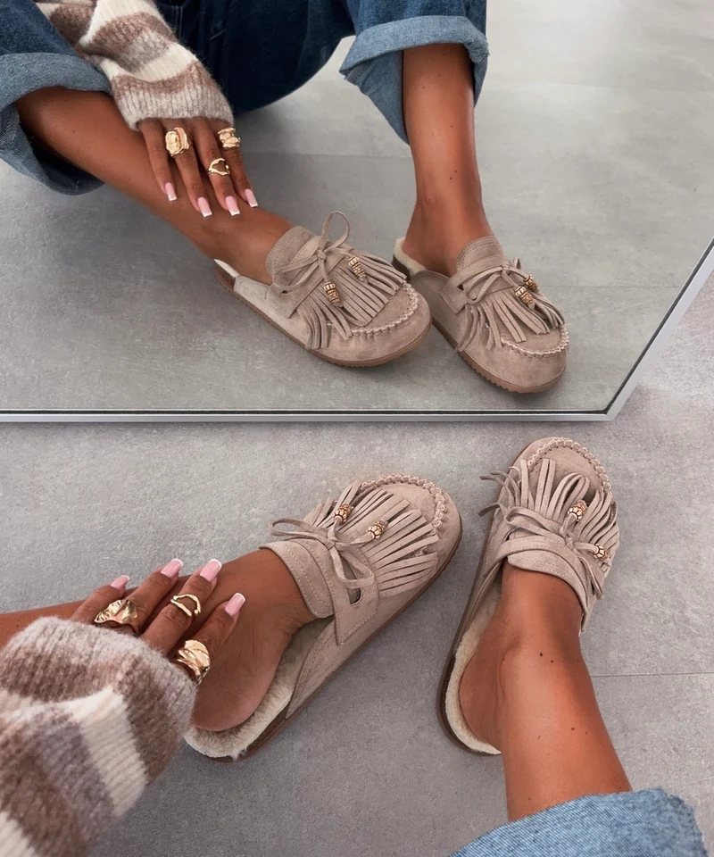 Fell Pantoletten Rina Beige