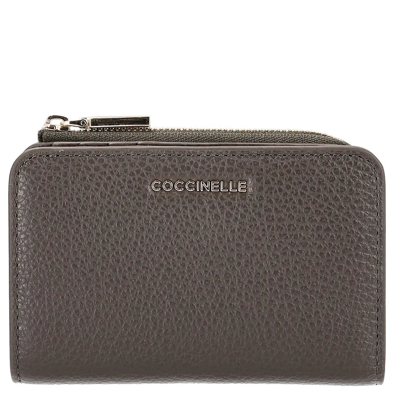 Coccinelle Metallic Soft - Cartera 6cc 13 cm (fango)