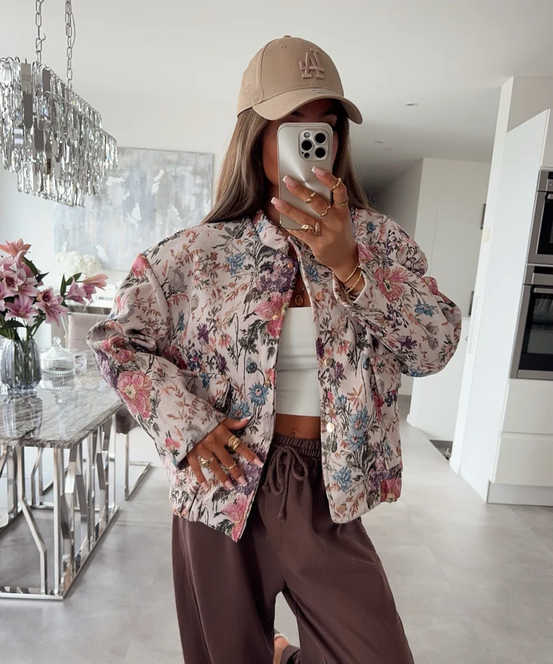 Bomberjacke Sylvie mit Blumen