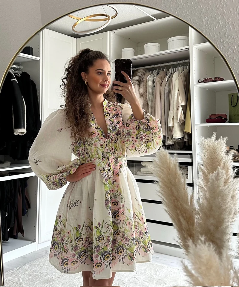 Kleid Milana Blume Hellgrün