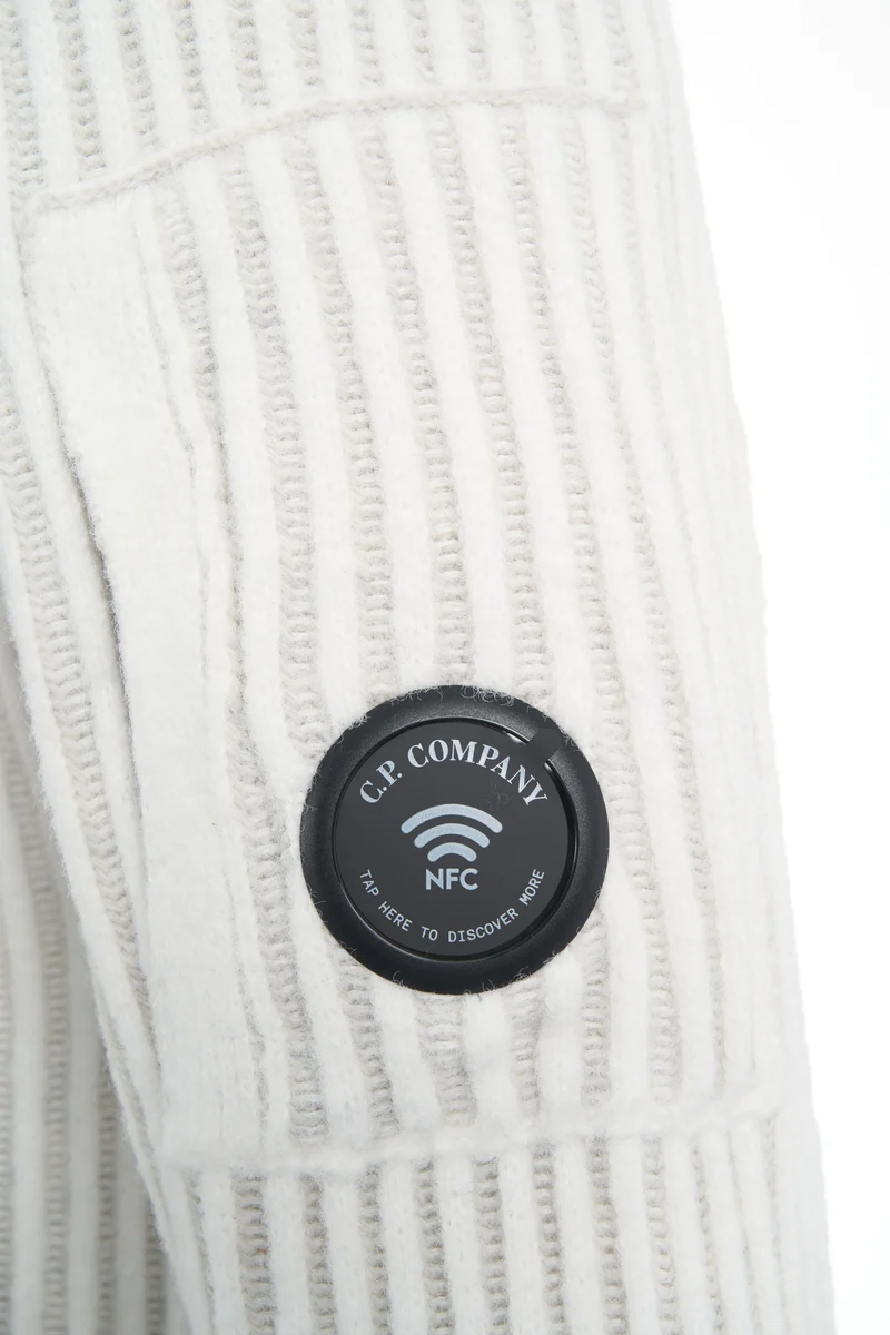 Cardigan con patch logo
