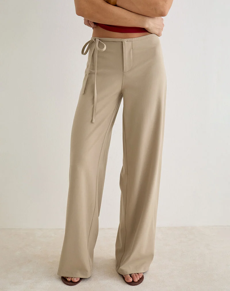 Hose „Diomira“ in Beige mit Bindeband