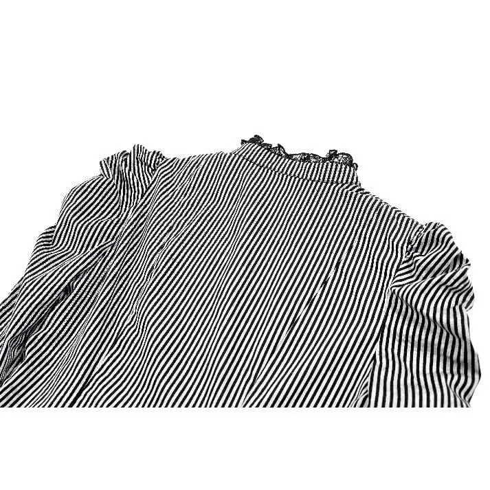 Gothic-Bluse für Damen mit Rüschen, Spitzen-Patchwork und Nadelstreifen, langen Ärmeln