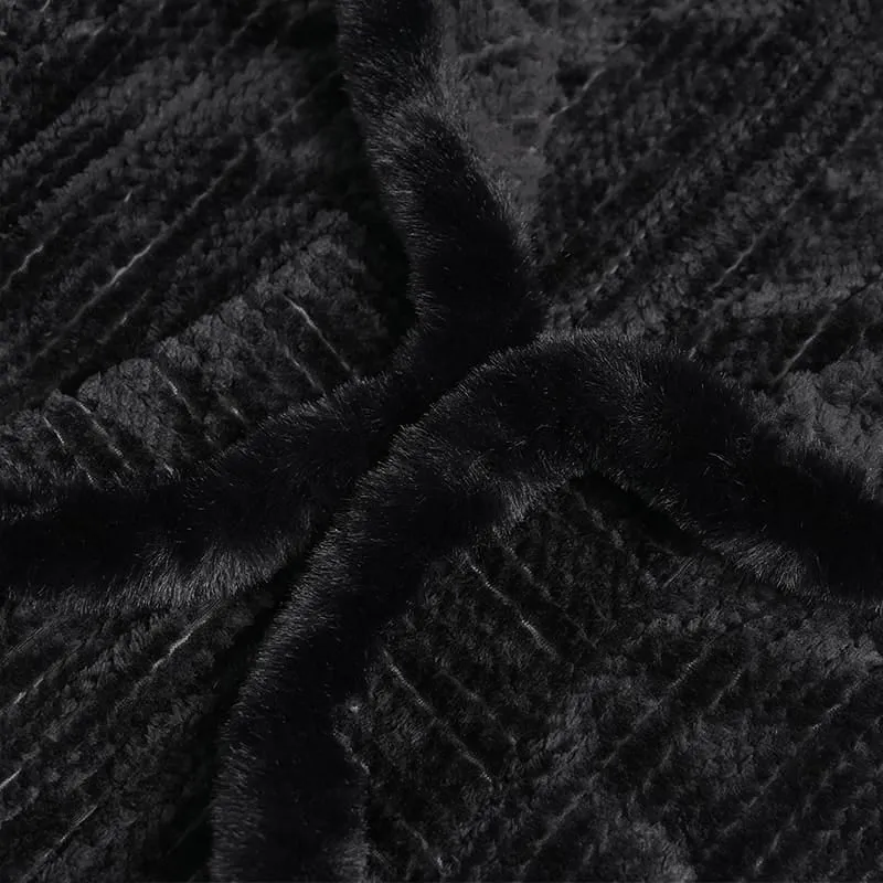 Gothic-Mantel für Damen mit Kunstpelzbesatz, Kapuze und Hexenmotiv