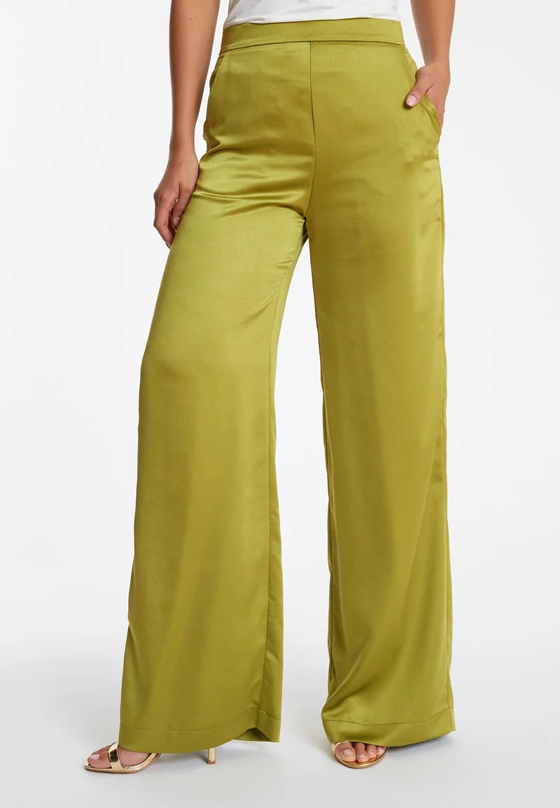 Satinhose Pahisa