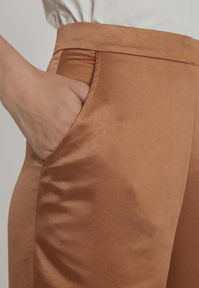 Satinhose Pahisea