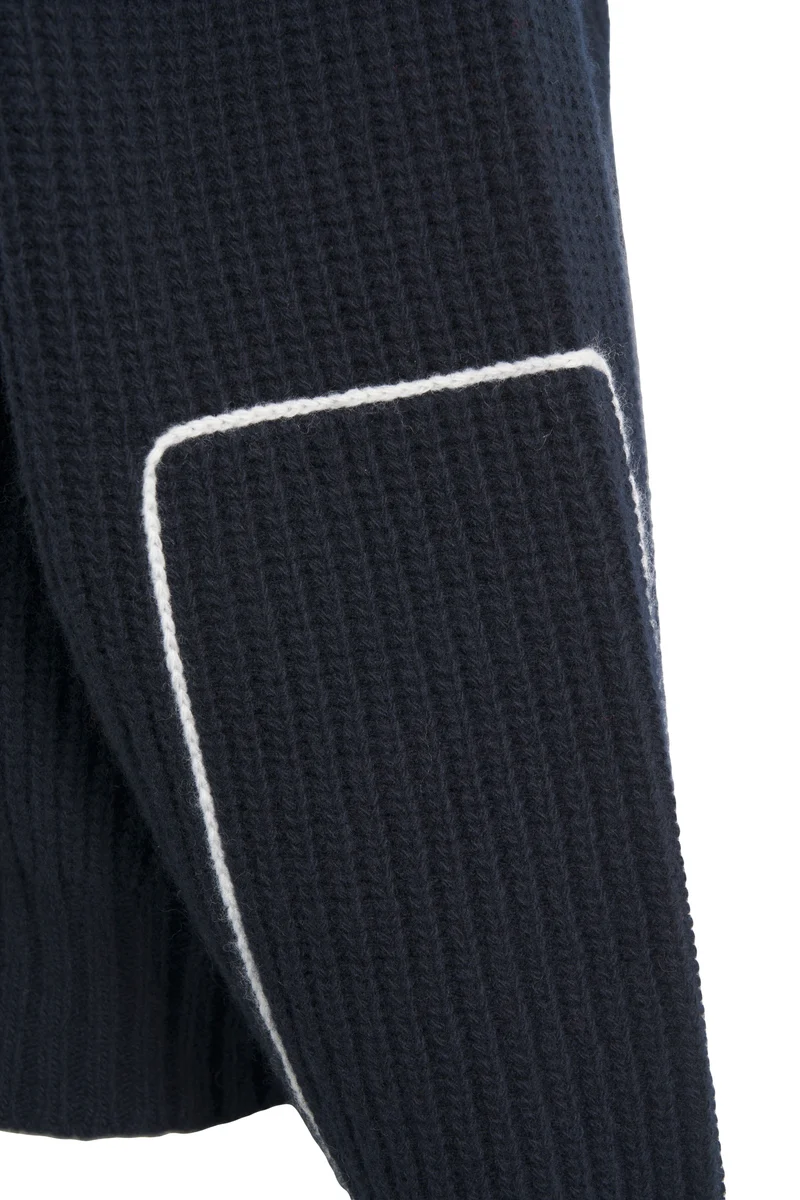 Maglione con dettagli in maglia