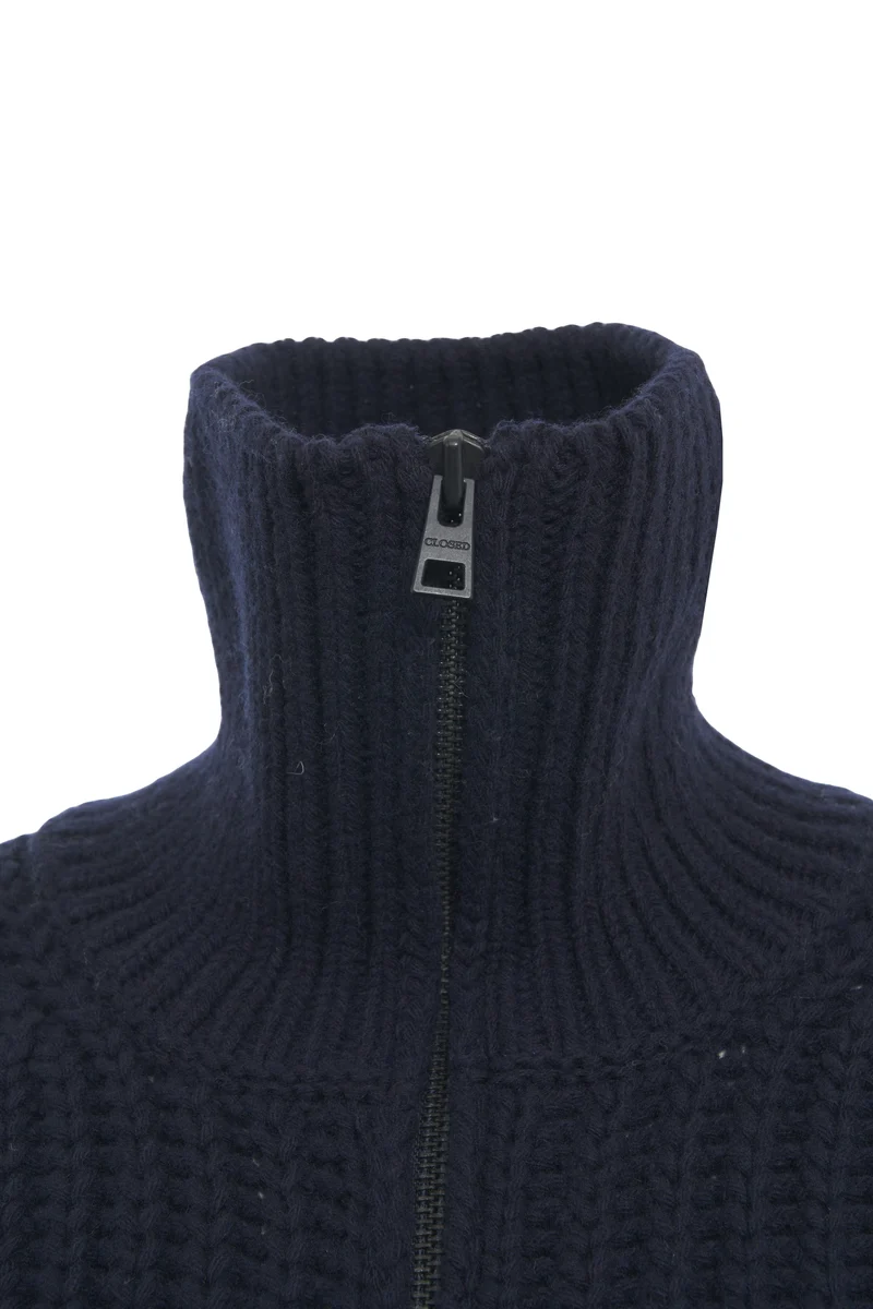 Cardigan con collo alto