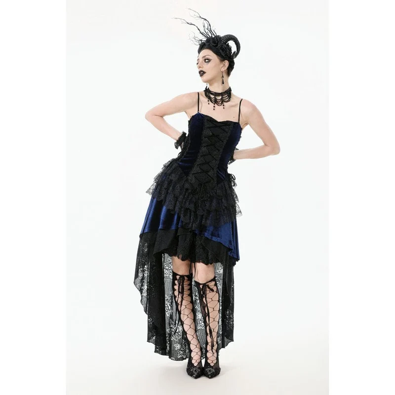 Gothic-Brautkleid mit floralem, mehrlagigem Spitzenbesatz und asymmetrischem Saum