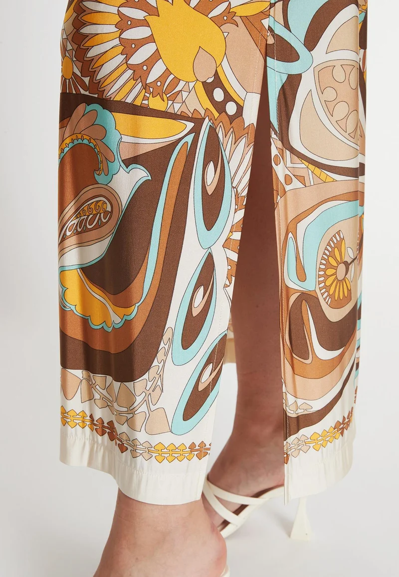 Neckholderkleid Pikane