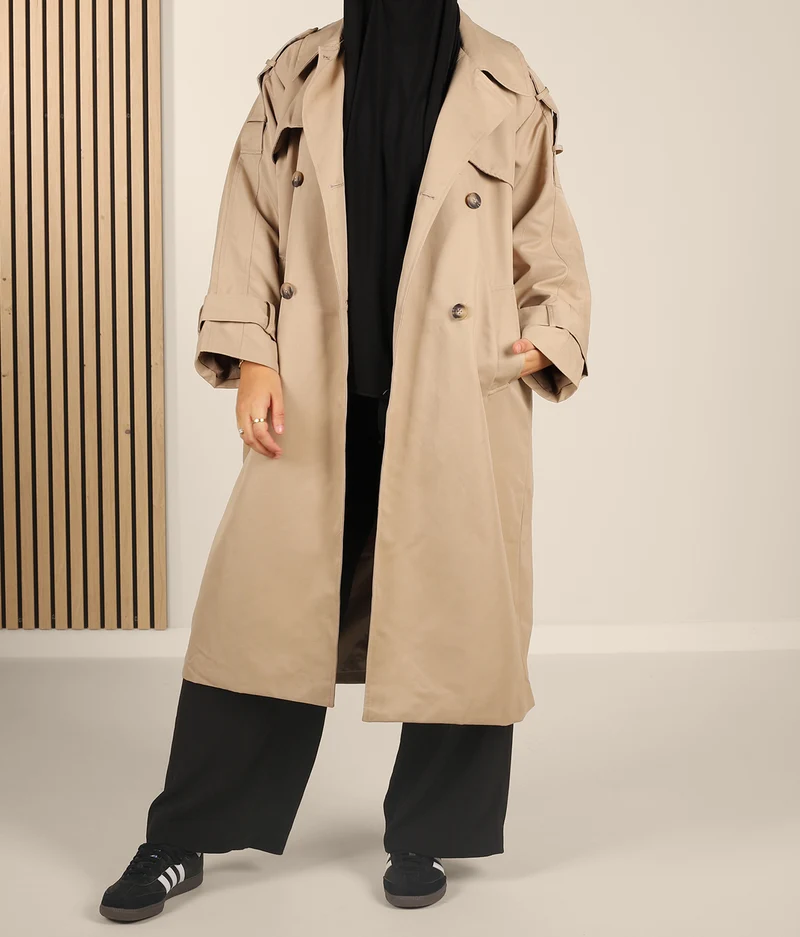 Bescheidener Trenchcoat AYA