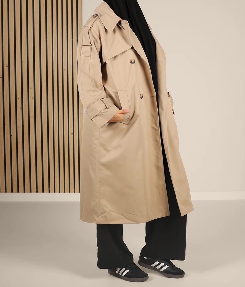Bescheidener Trenchcoat AYA