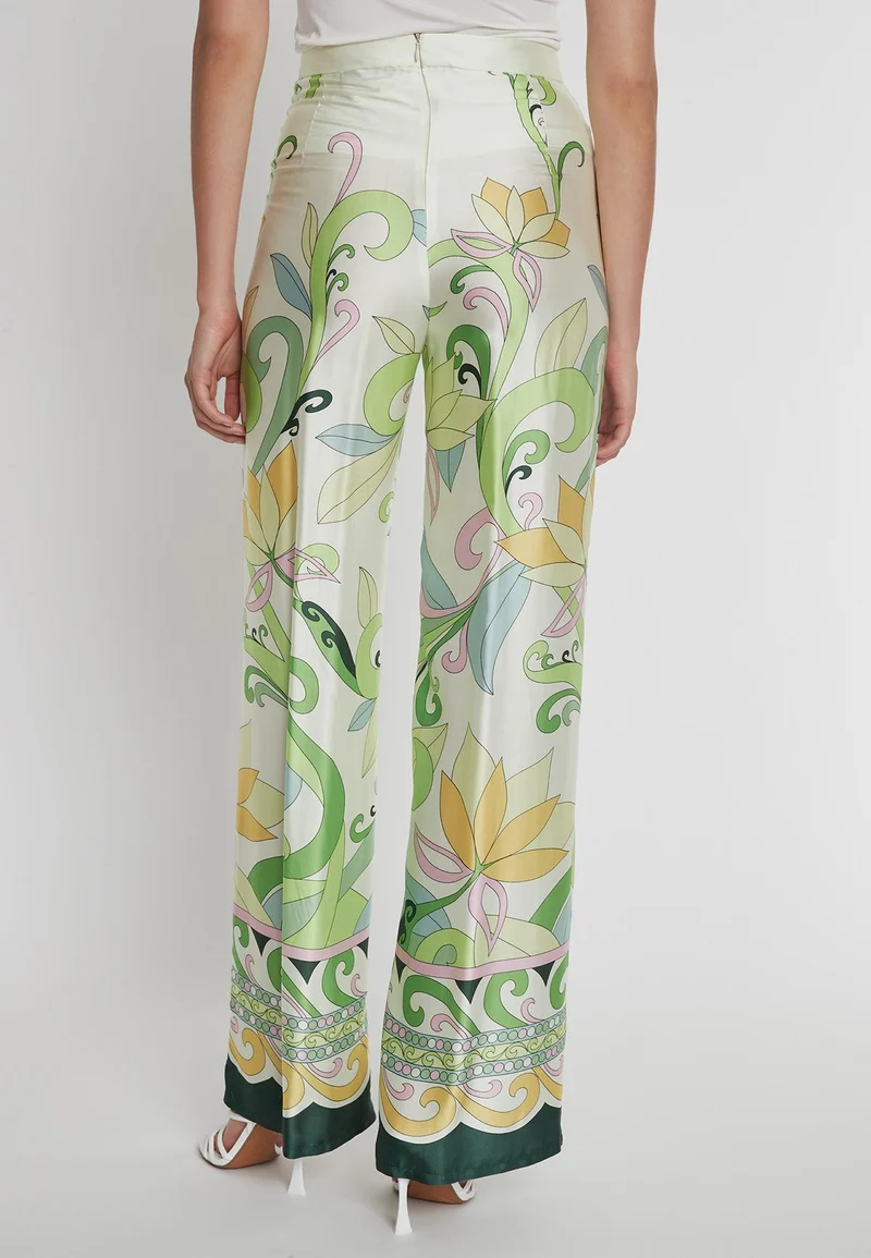 Satinhose Pecosa