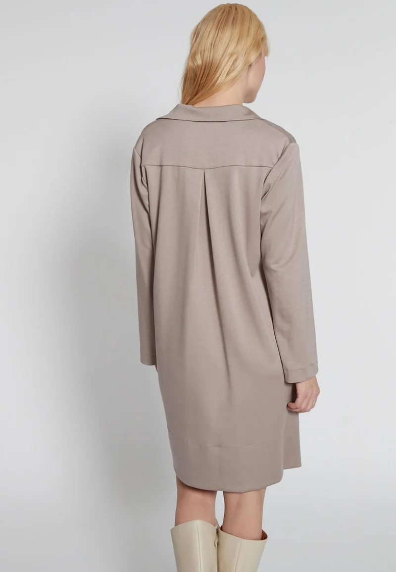 Schlichtes Kleid Hecina