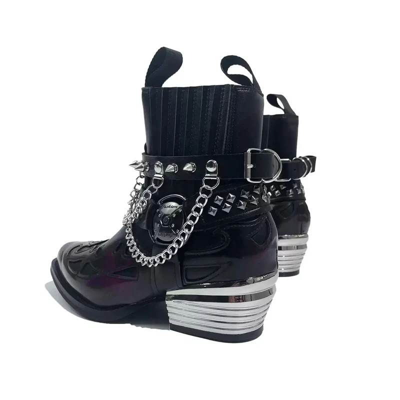 Punk-Motorradstiefel für Damen mit Nieten und Ketten