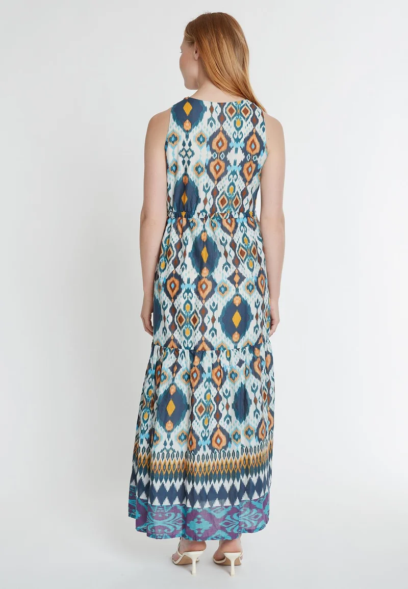 Ethnokleid Kaine