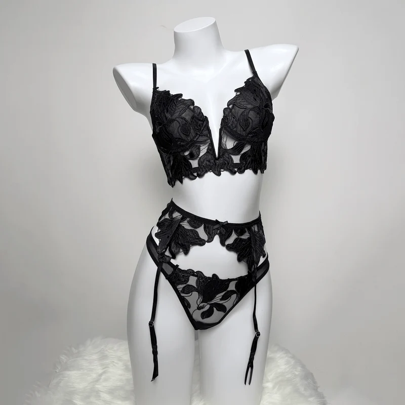 Gothic-Dessous-Set für Damen aus bestickter Spitze mit Blumenmuster