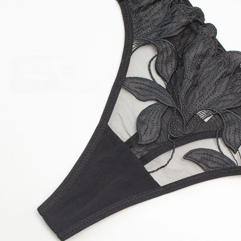Gothic-Dessous-Set für Damen aus bestickter Spitze mit Blumenmuster