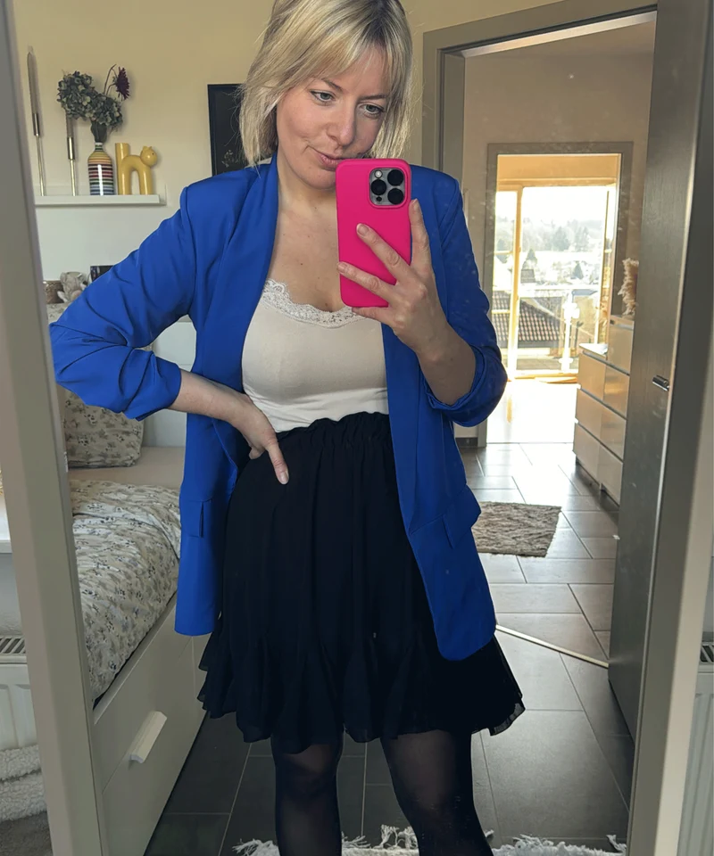 Rock Nicole Schwarz