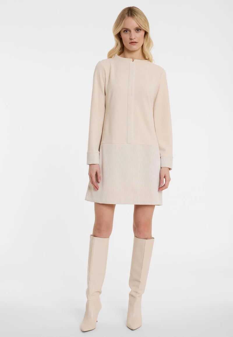 Cordkleid Adiha