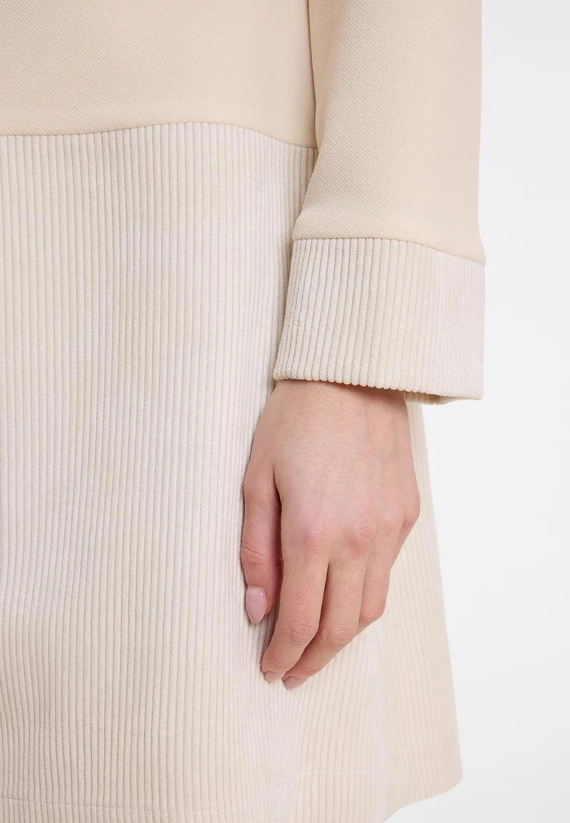 Cordkleid Adiha