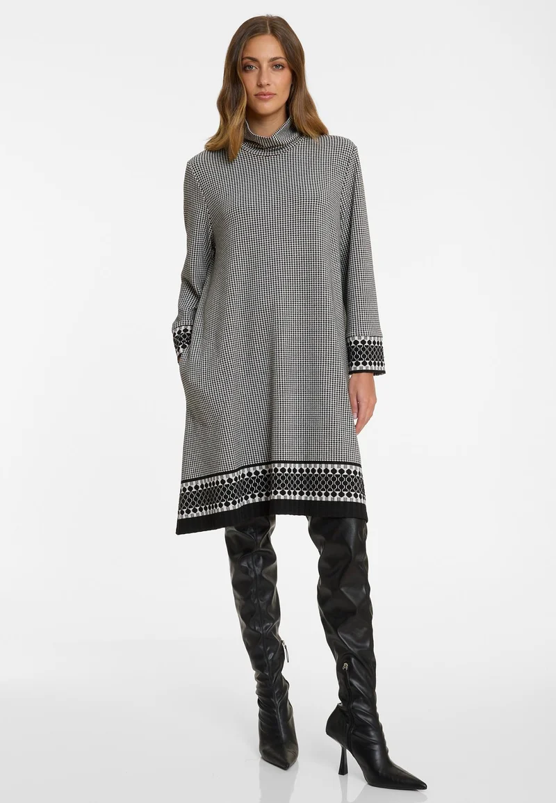 Rollkragenkleid Askira