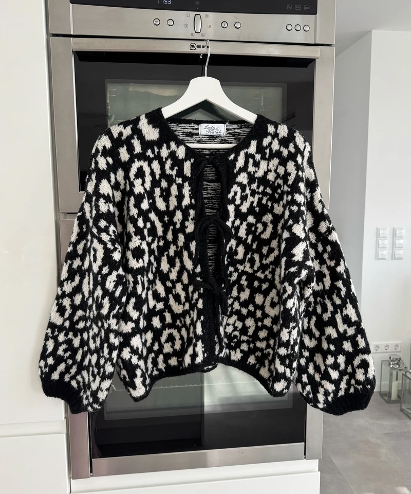 Cardigan Schleife Fia Leo Schwarz Weiß