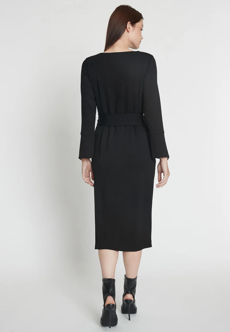 Klassisches Kleid Mehea