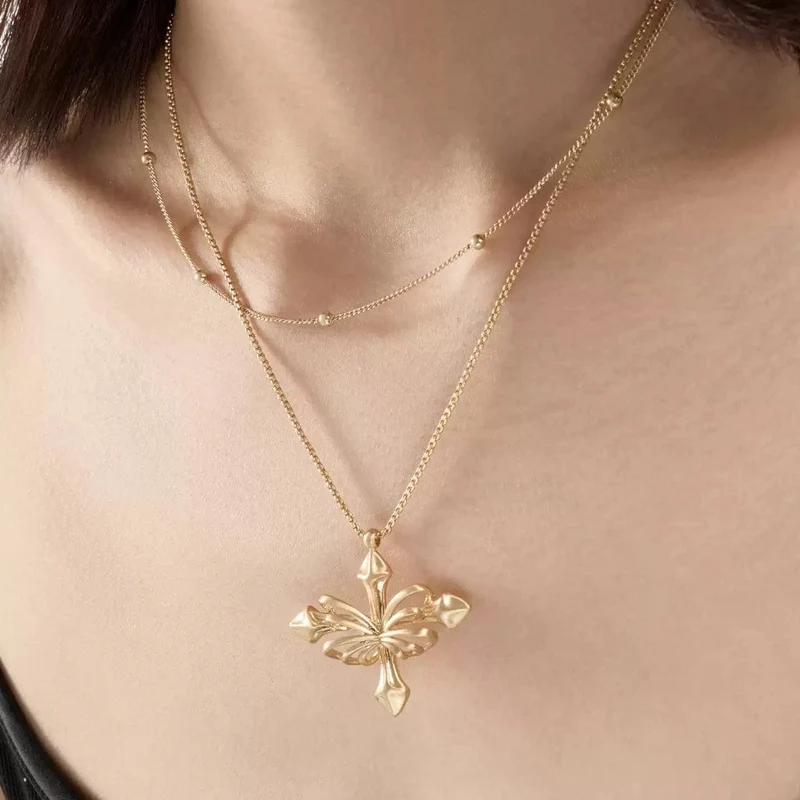 Grunge-Kette mit mehreren Lagen für Damen mit Kreuzmotiv