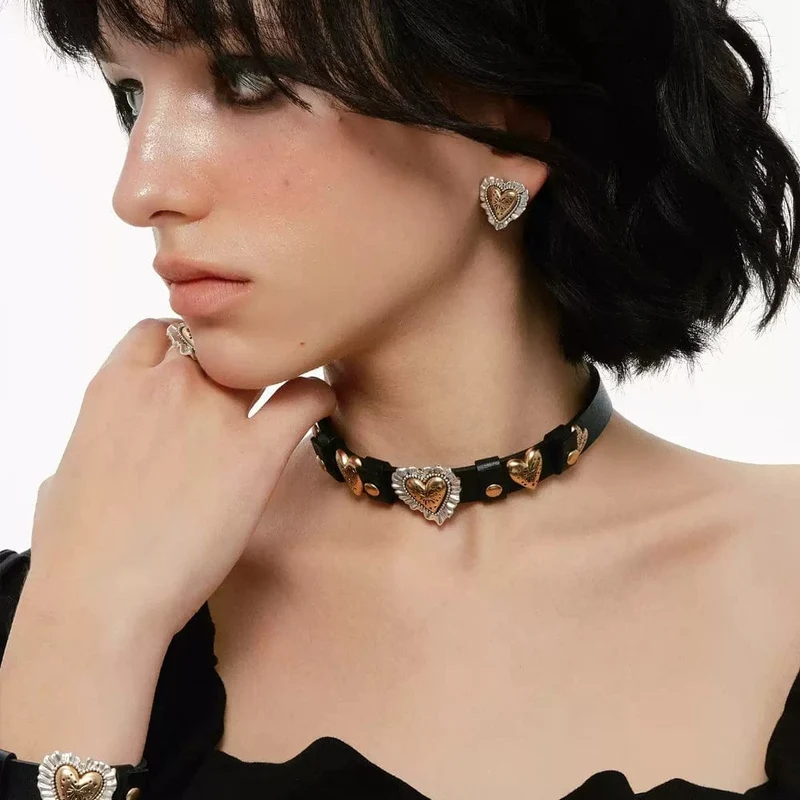 Grunge-Feuerwerk-Herz-Choker für Damen