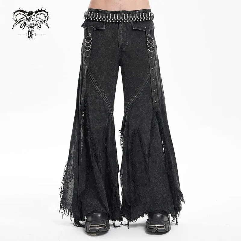 Herrenhose mit zerrissenen Ringen und Nieten im Gothic-Stil
