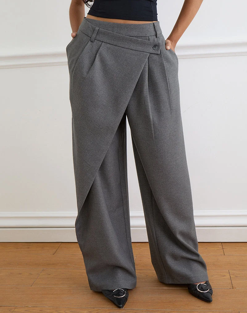 Kanna Asymmetrische Hose in Tailoring Charcoal