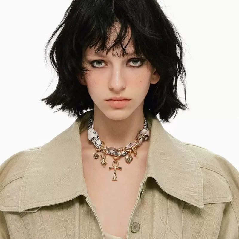 Grunge-Retro-Kreuzchoker für Damen