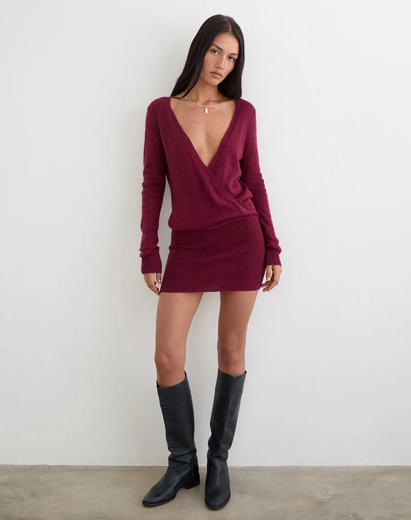 Junbi Wrap Minikleid aus Strick in Weinrot