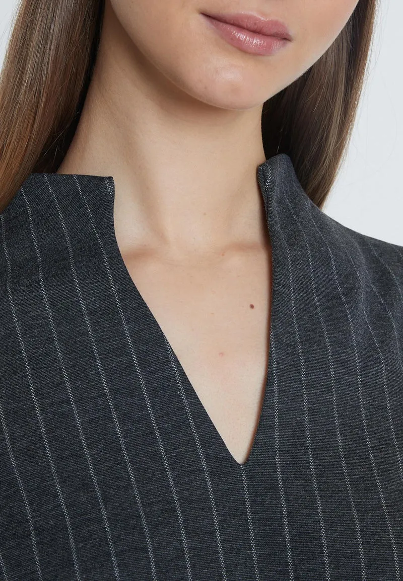 Klassisches Kleid Mesaly