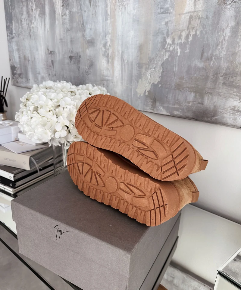 Gefütterte Plateau Boots Nina Chestnut