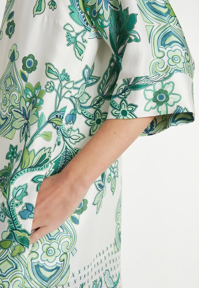 Midikleid Lasara