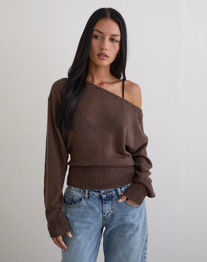 Suena Asymmetrischer Pullover aus Strick in Dunkelbraun