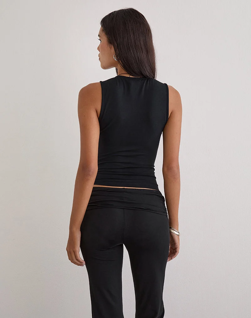 Lynod Plunge Top aus Rayon in Schwarz