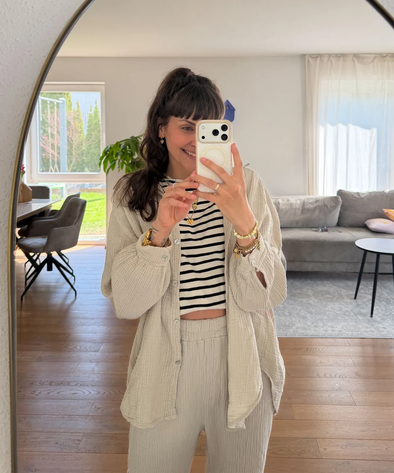 Oversize Musselin Bluse Freya Beige Kurz