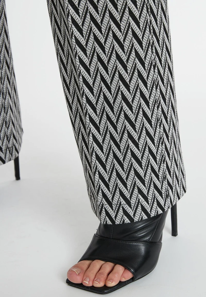 Klassische Hose Shasia