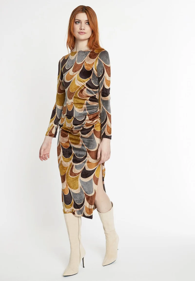 Schlauchkleid Sotane