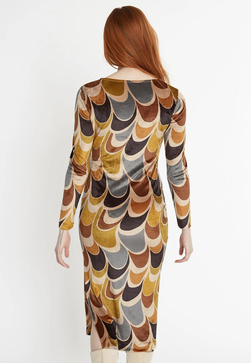 Schlauchkleid Sotane
